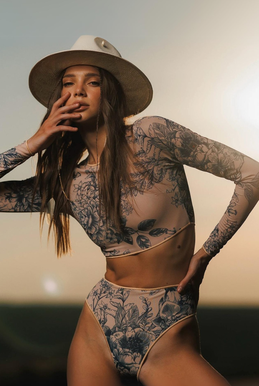 Жіночий топ PITAYA Miami Desert Rose
